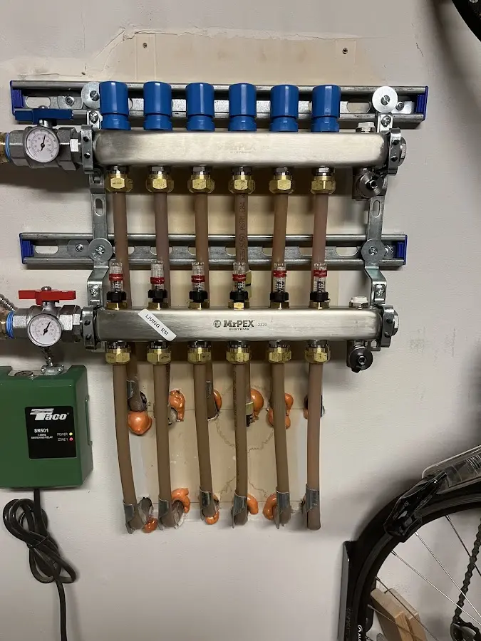 Plumber performing Leak Detection at a residential property in Eugene